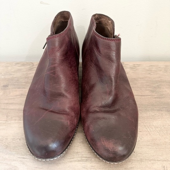 Dansko Leyla Zip Ankle Bootie Womens 9.5-10 EU 40  Leather Hidden Wedge - Picture 2 of 8